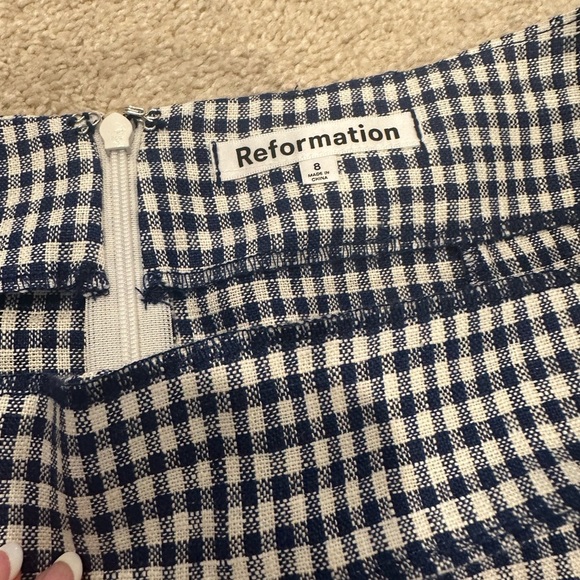 Reformation Vera Linen Skirt in Challah Check Size 8 - Picture 3 of 7